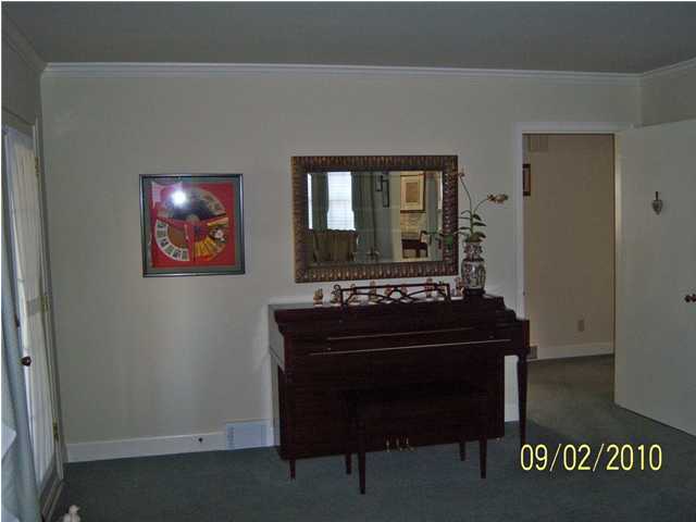 210 Ring Road Louisville, KY 40207 - Photo 6 of 9 Additional Photo
