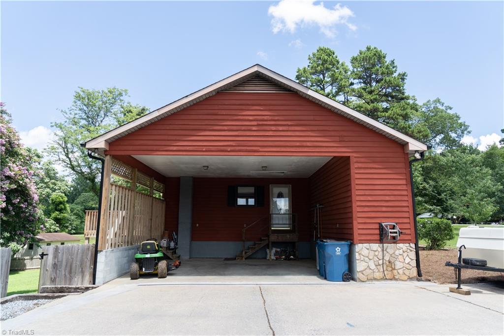 5904 Drake Road Greensboro, NC 27406 - Photo 16 of 17 Parking