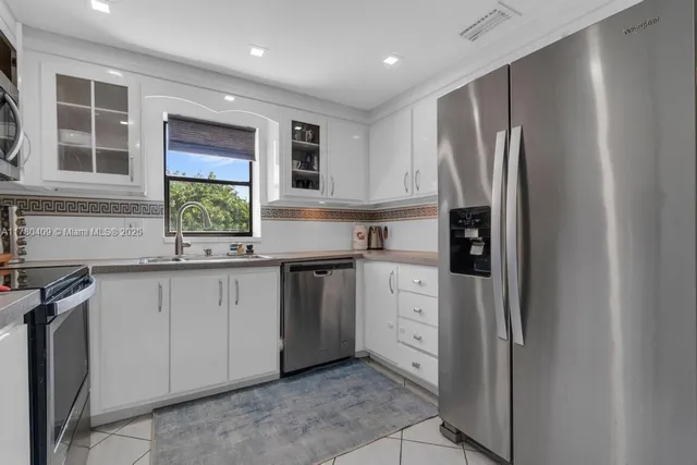 $350,000 | 16300 Golf Club Road, Unit 401, Weston, FL 33326