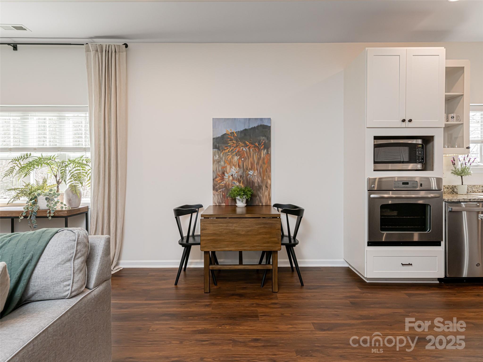 54 Maple Springs Road Asheville, NC 28805 - Photo 8 of 27 Gallery Image 8