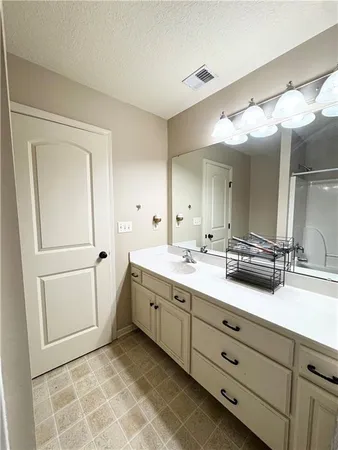 $525,000 | 312 Southeast Battery Drive, Lee's Summit, MO 64063