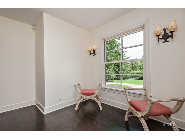 76 Locust Road Winnetka, IL 60093 - Photo 11 of 25 a room with furniture and window