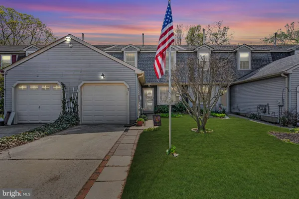 $325,000 | 7 River Bank Drive, Roebling, NJ 08554