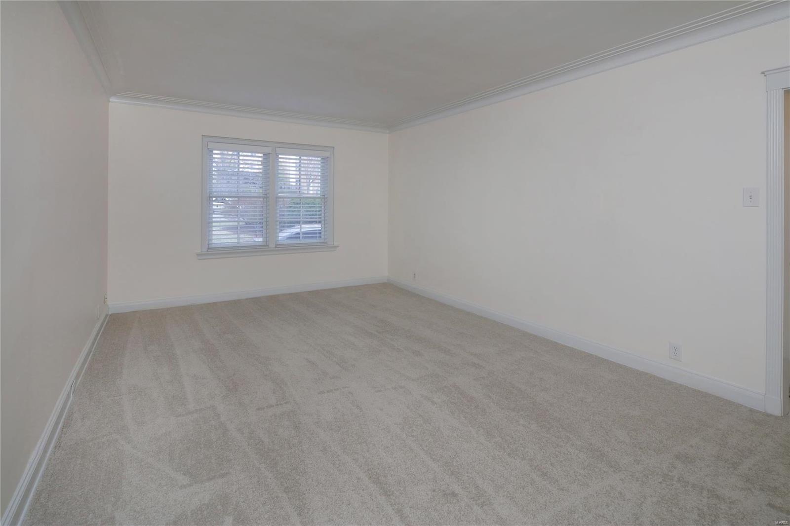925 South Hanley Road, Unit A St. Louis, MO 63105 - Photo 2 of 11 Gallery Image 2