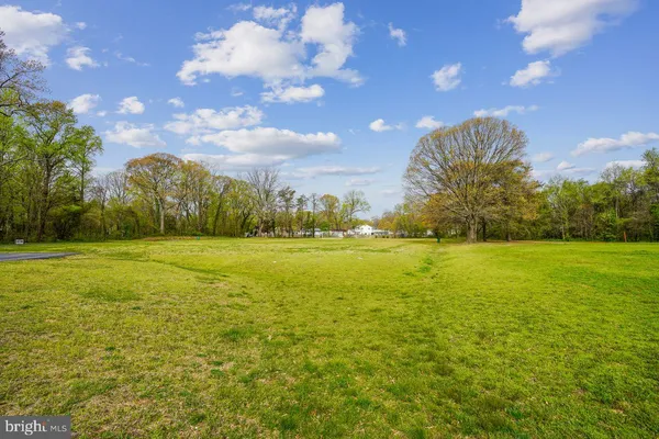 a view of a terrace with city view