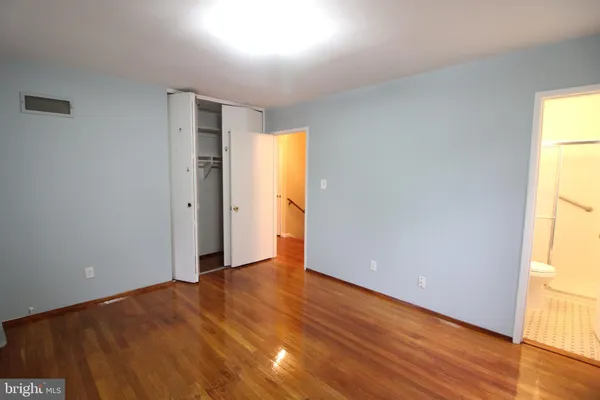 $3,500 | 7712 Royston Street, Annandale, VA 22003