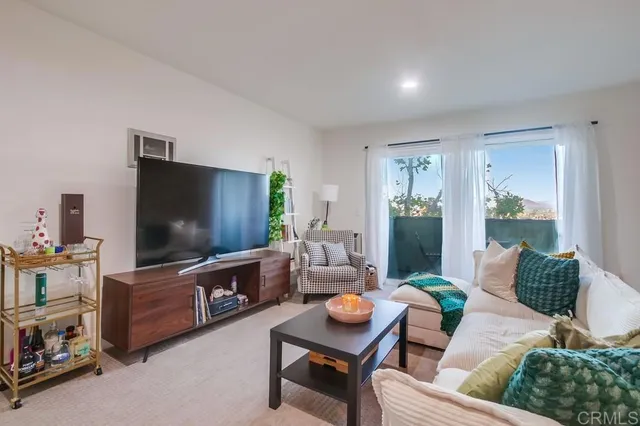 $460,000 | 168 South Pierce Street, El Cajon, CA 92020