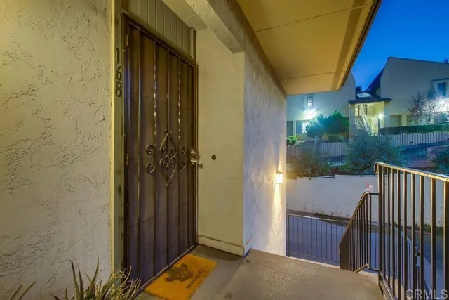 $460,000 | 168 South Pierce Street, El Cajon, CA 92020