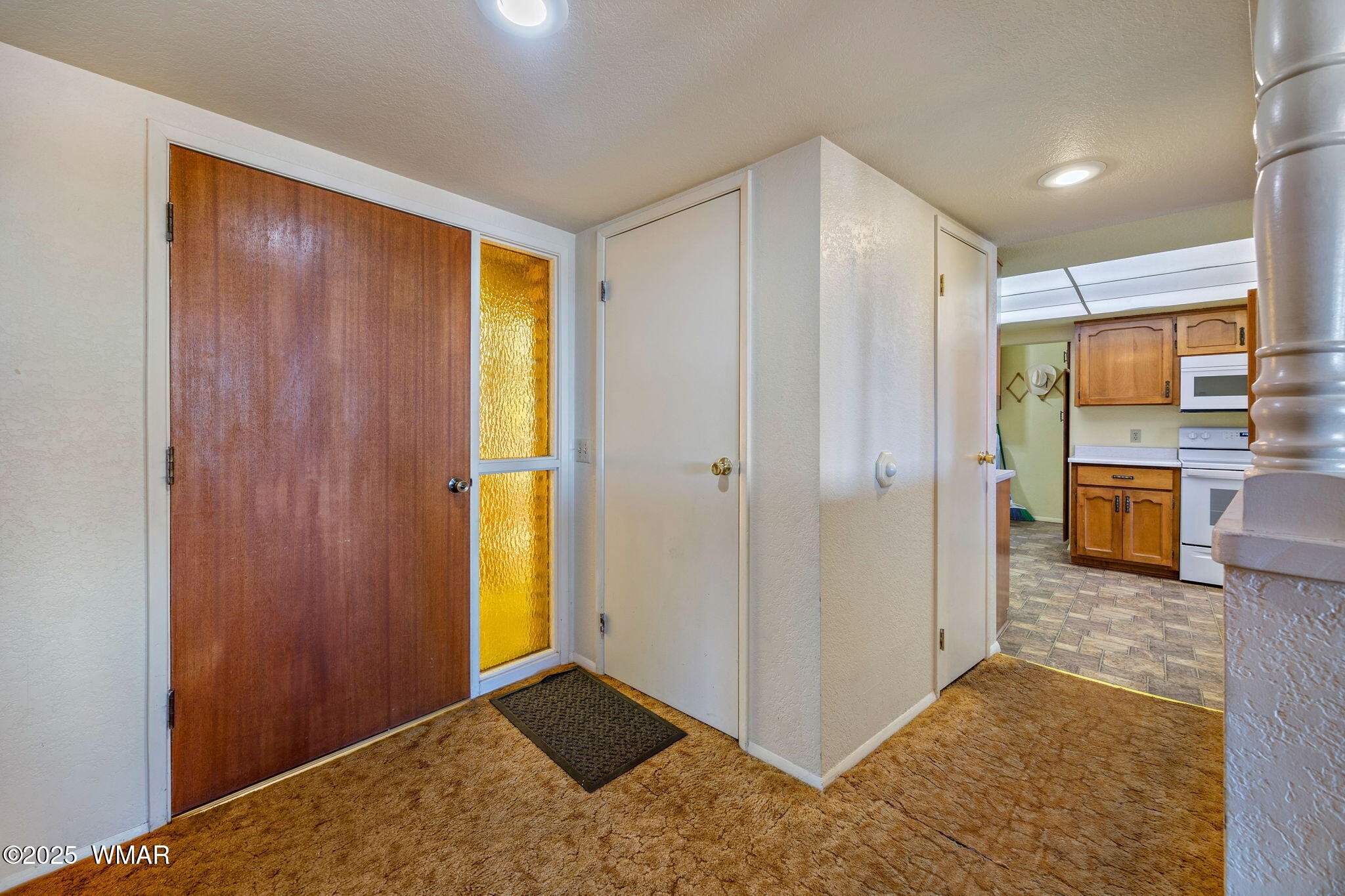 7070 Juniper Way Show Low, AZ 85901 - Photo 8 of 37 7070JuniperWay-ShowLow-AZ-7