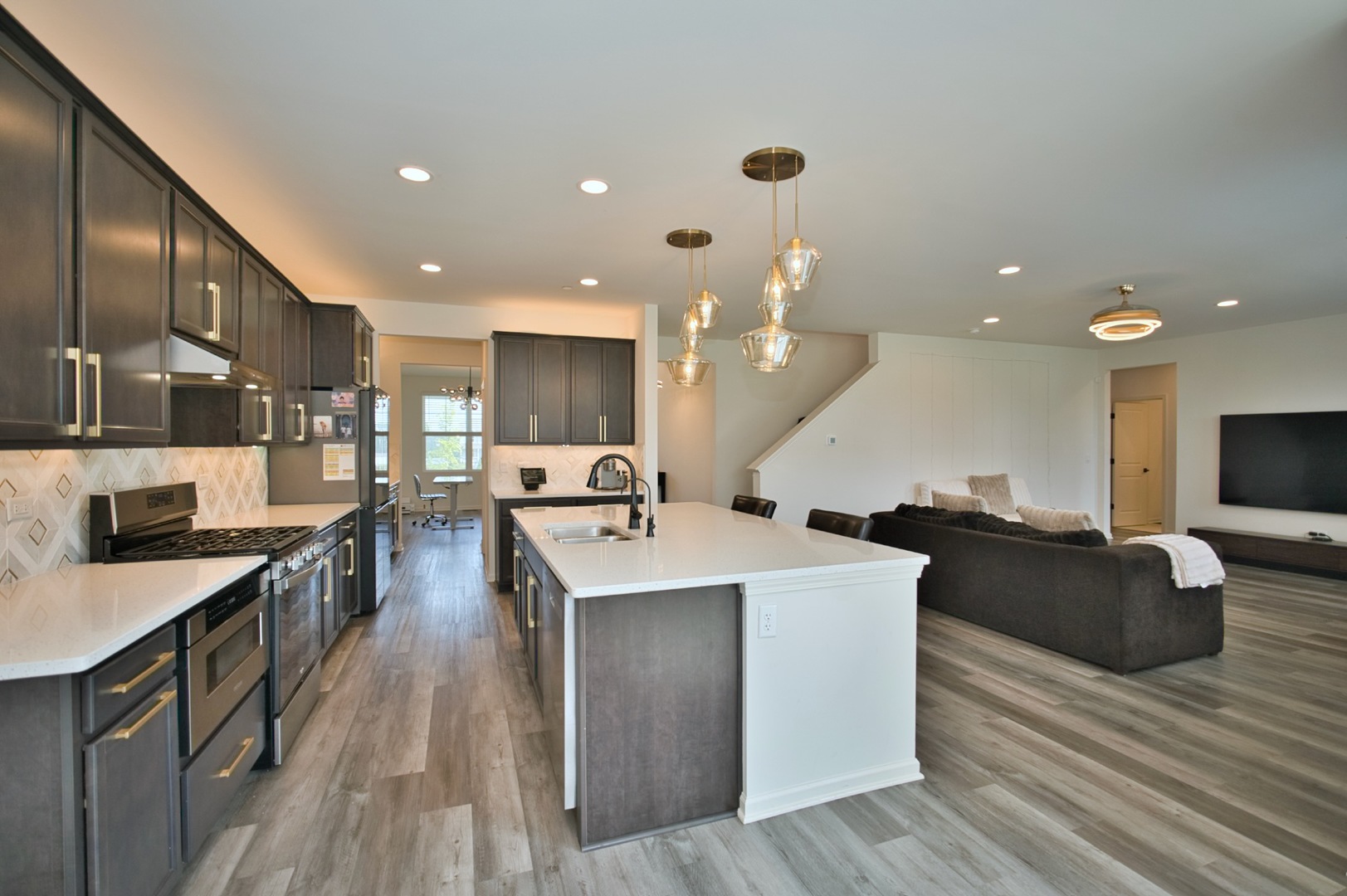 1351 Wake Robin Lane Bartlett, IL 60103 - Photo 15 of 70