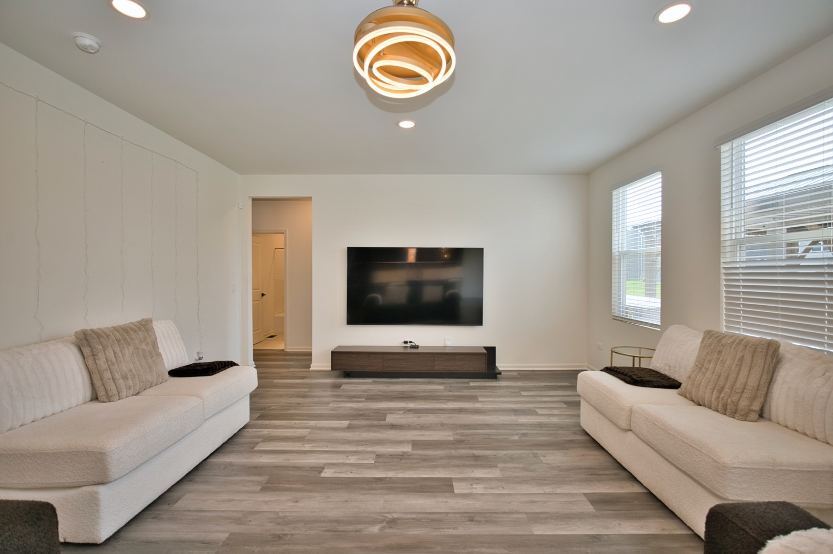 1351 Wake Robin Lane Bartlett, IL 60103 - Photo 22 of 70