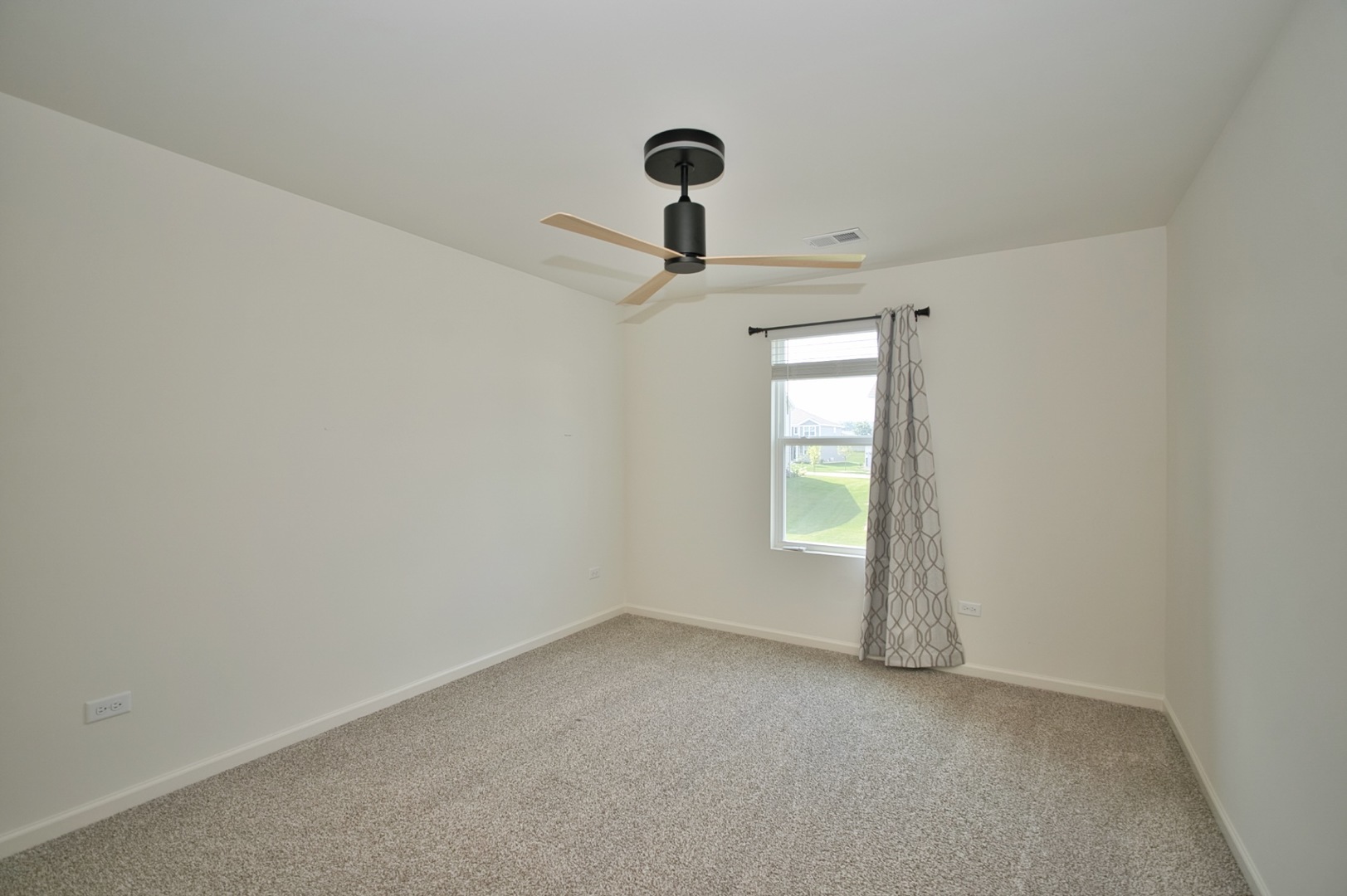 1351 Wake Robin Lane Bartlett, IL 60103 - Photo 43 of 70