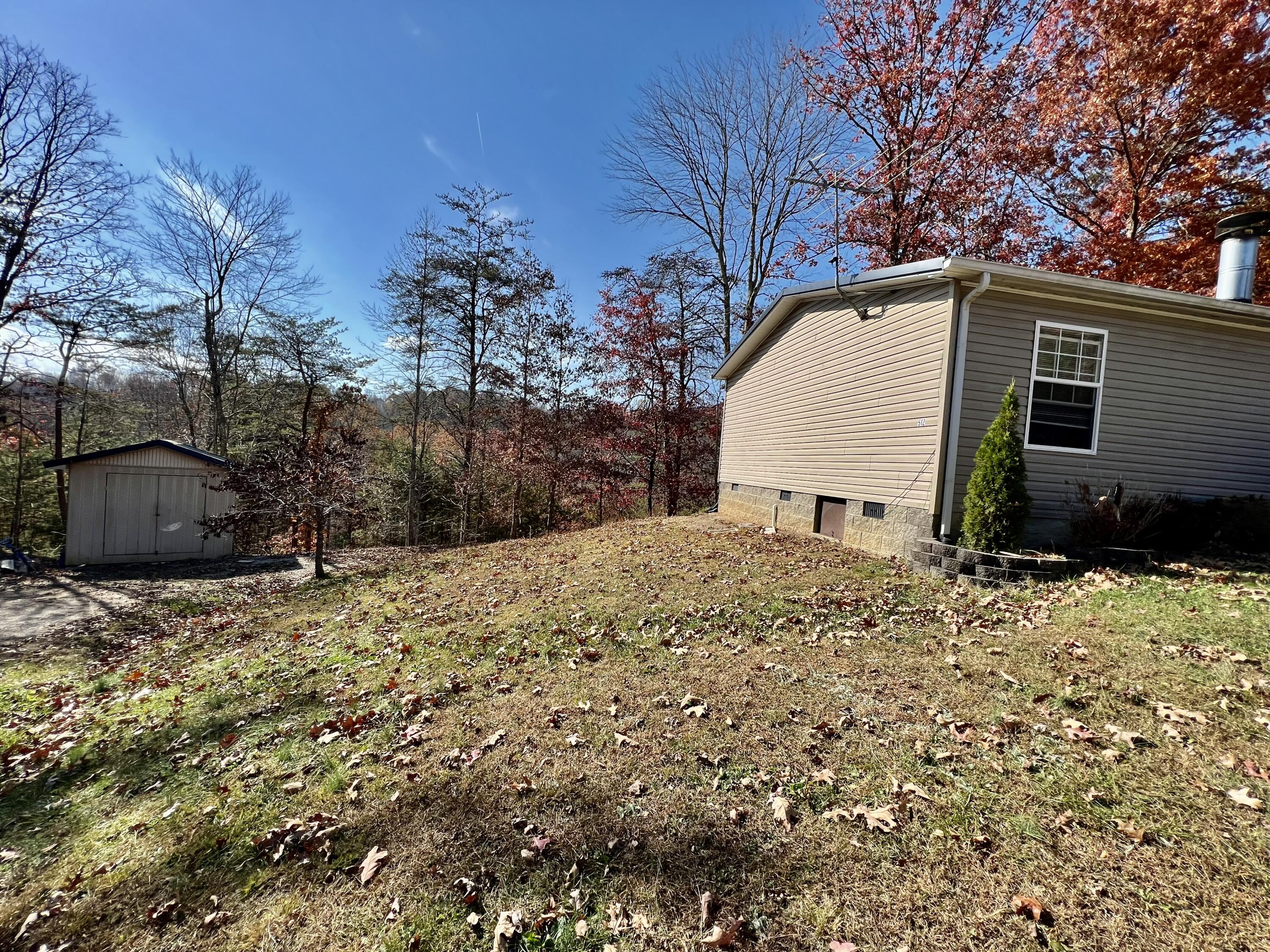 512 Honeycomb Road Mount Vernon, KY 40456 - Photo 6 of 27 IMG_1642