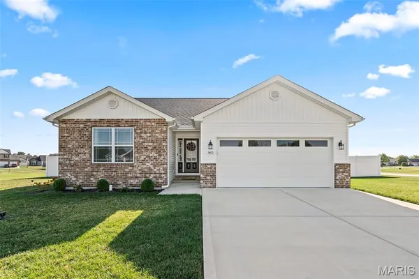 $375,000 | 3400 Barton Drive, Shiloh, IL 62221
