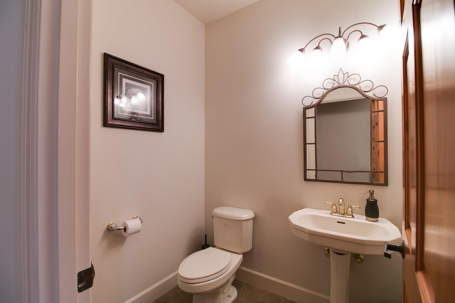 10907 Kestrel Road Klamath Falls, OR 97601 - Photo 13 of 31 Additional Photo