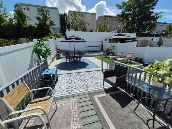 $2,800 | 9124 Columbia Avenue, Unit 1 FIRST, North Bergen, NJ 07047