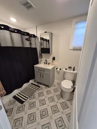 $2,800 | 9124 Columbia Avenue, Unit 1 FIRST, North Bergen, NJ 07047