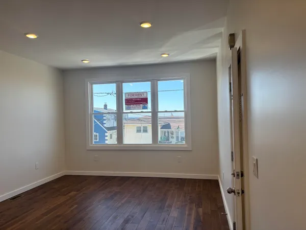 $2,750 | 9124 Columbia Avenue, Unit 1 FIRST, North Bergen, NJ 07047