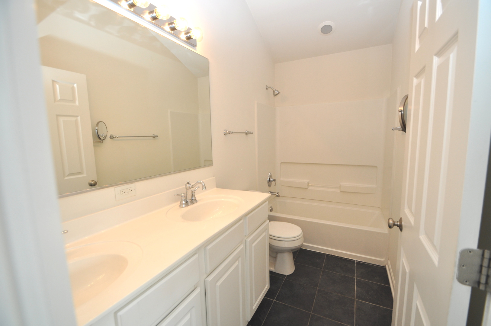 24952 Clare Circle Manhattan, IL 60442 - Photo 13 of 19