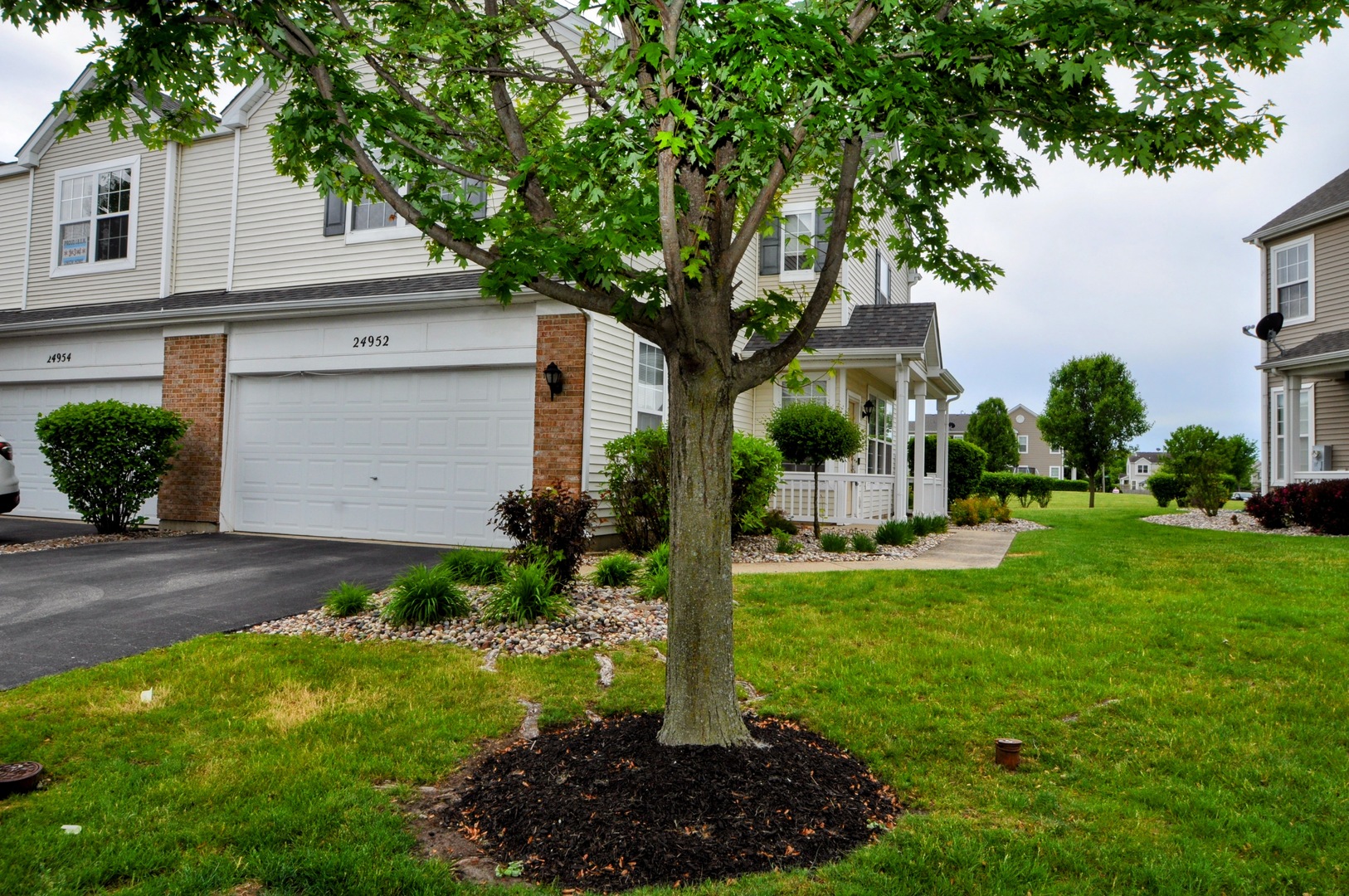 24952 Clare Circle Manhattan, IL 60442 - Photo 2 of 19