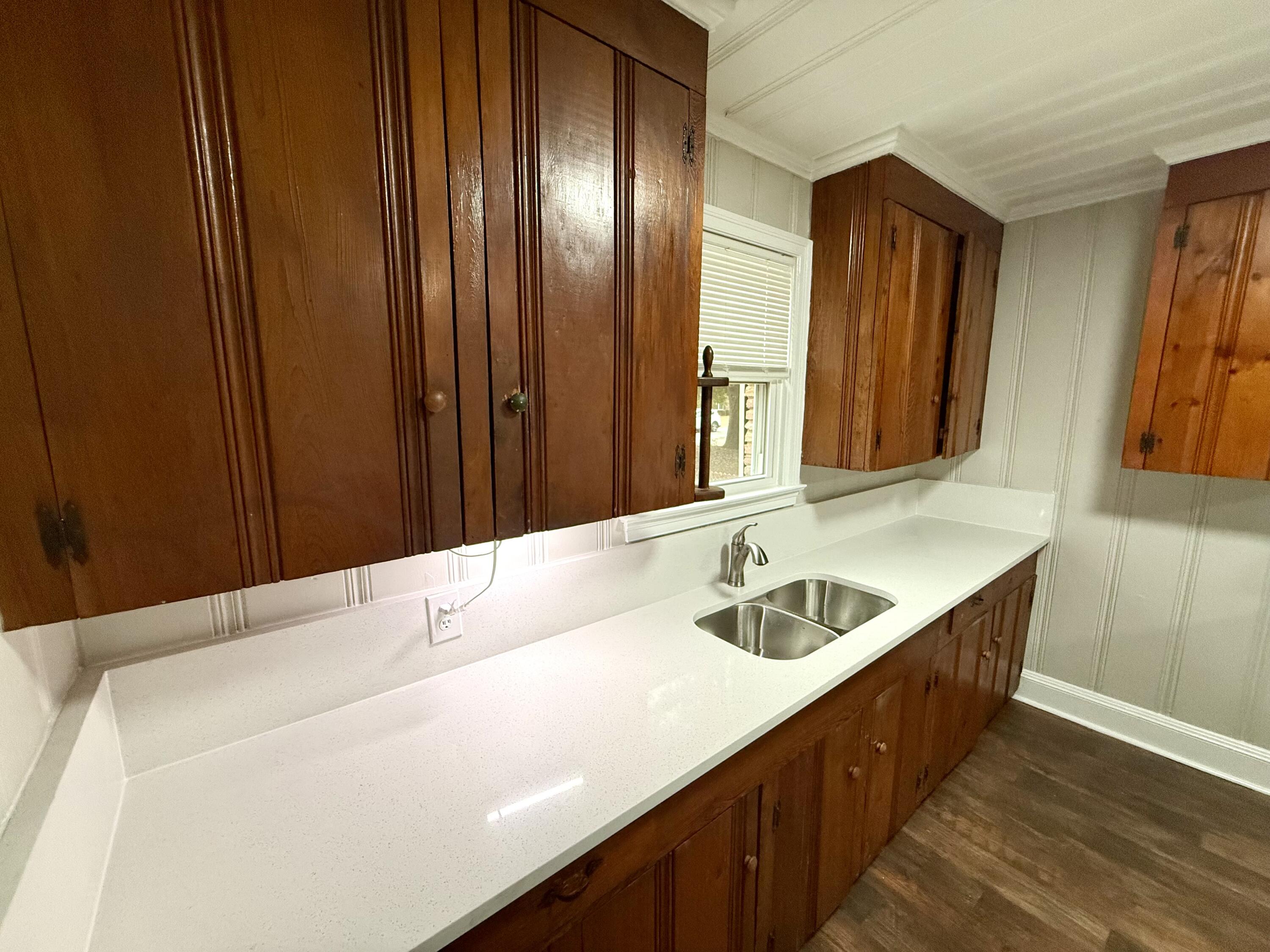 6 Thomas Drive Sumter, SC 29150 - Photo 17 of 29 Brand new quartz countertops