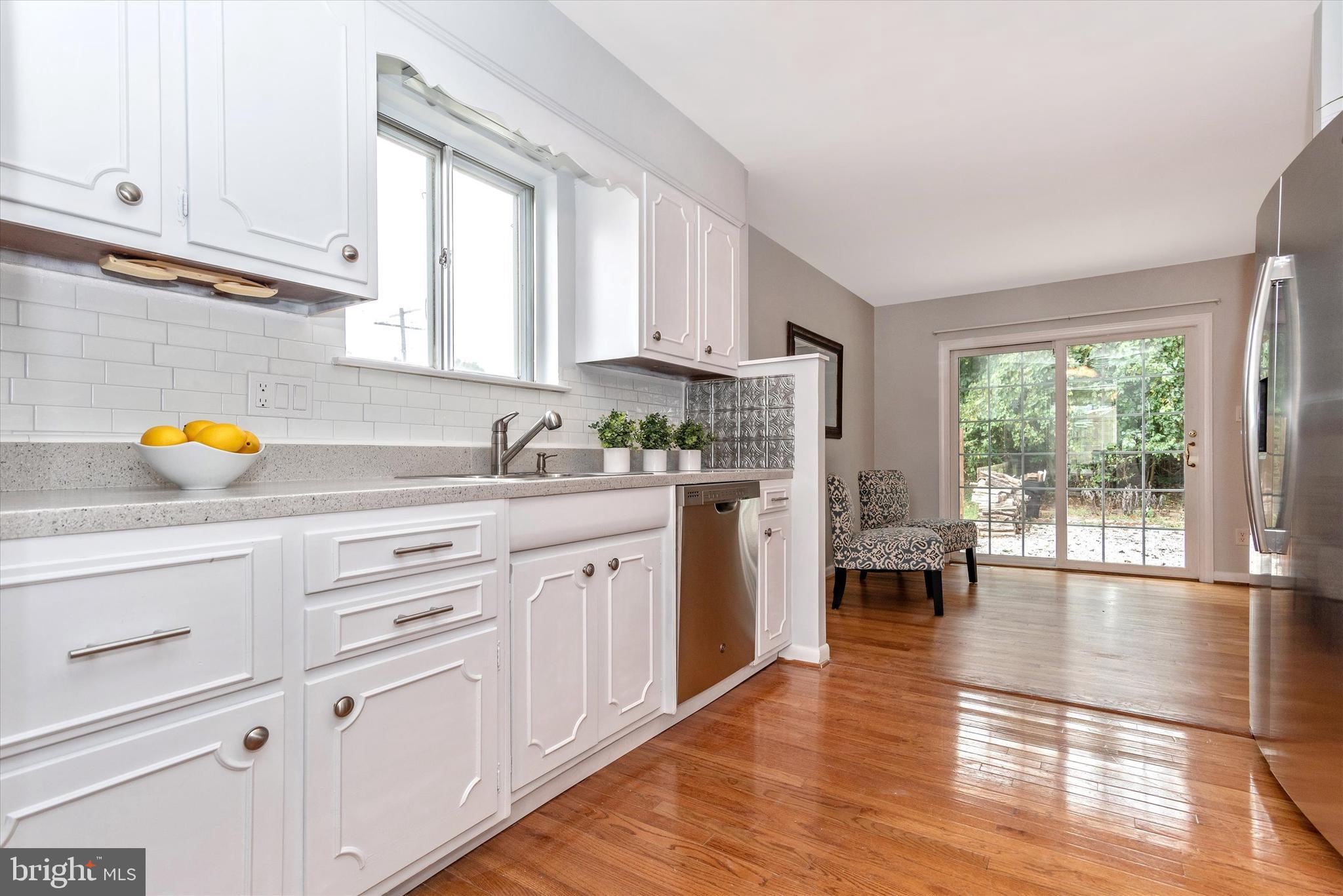 10583 Gateridge Road Cockeysville, MD 21030 - Photo 21 of 48 Kitchen