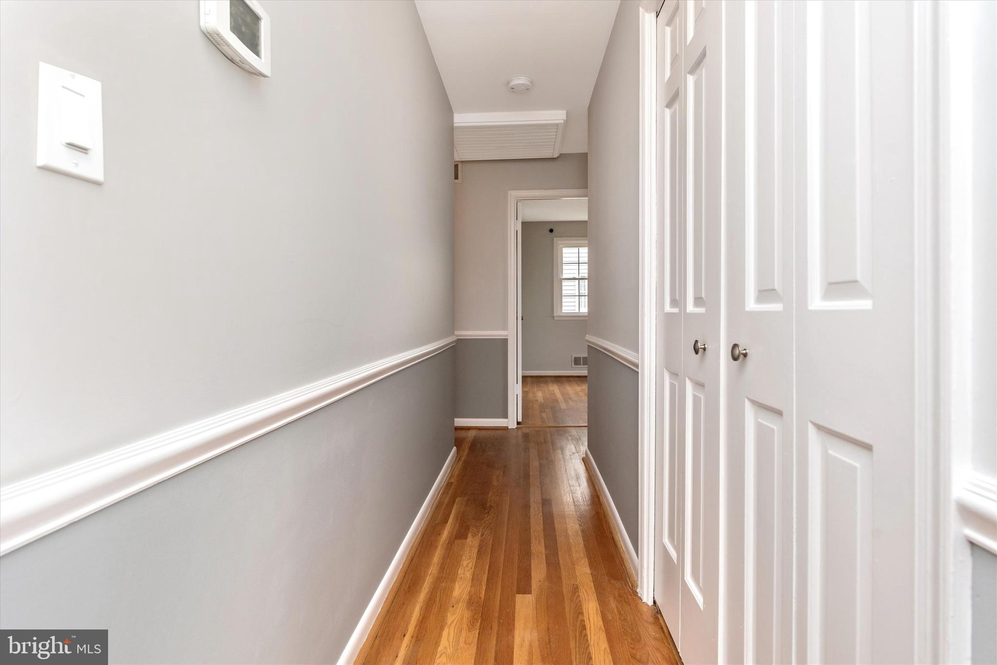 10583 Gateridge Road Cockeysville, MD 21030 - Photo 27 of 48 Hallway