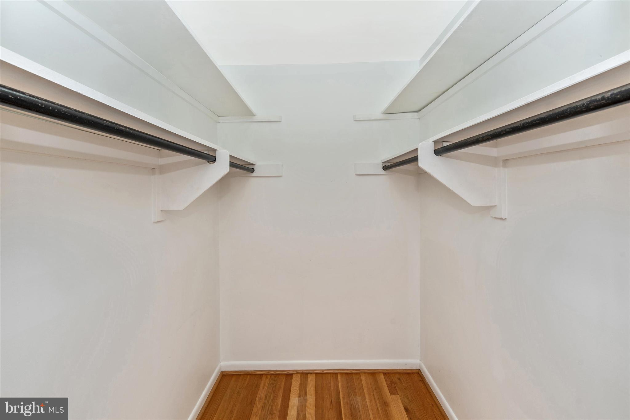 10583 Gateridge Road Cockeysville, MD 21030 - Photo 33 of 48 Master Walk-in Closet