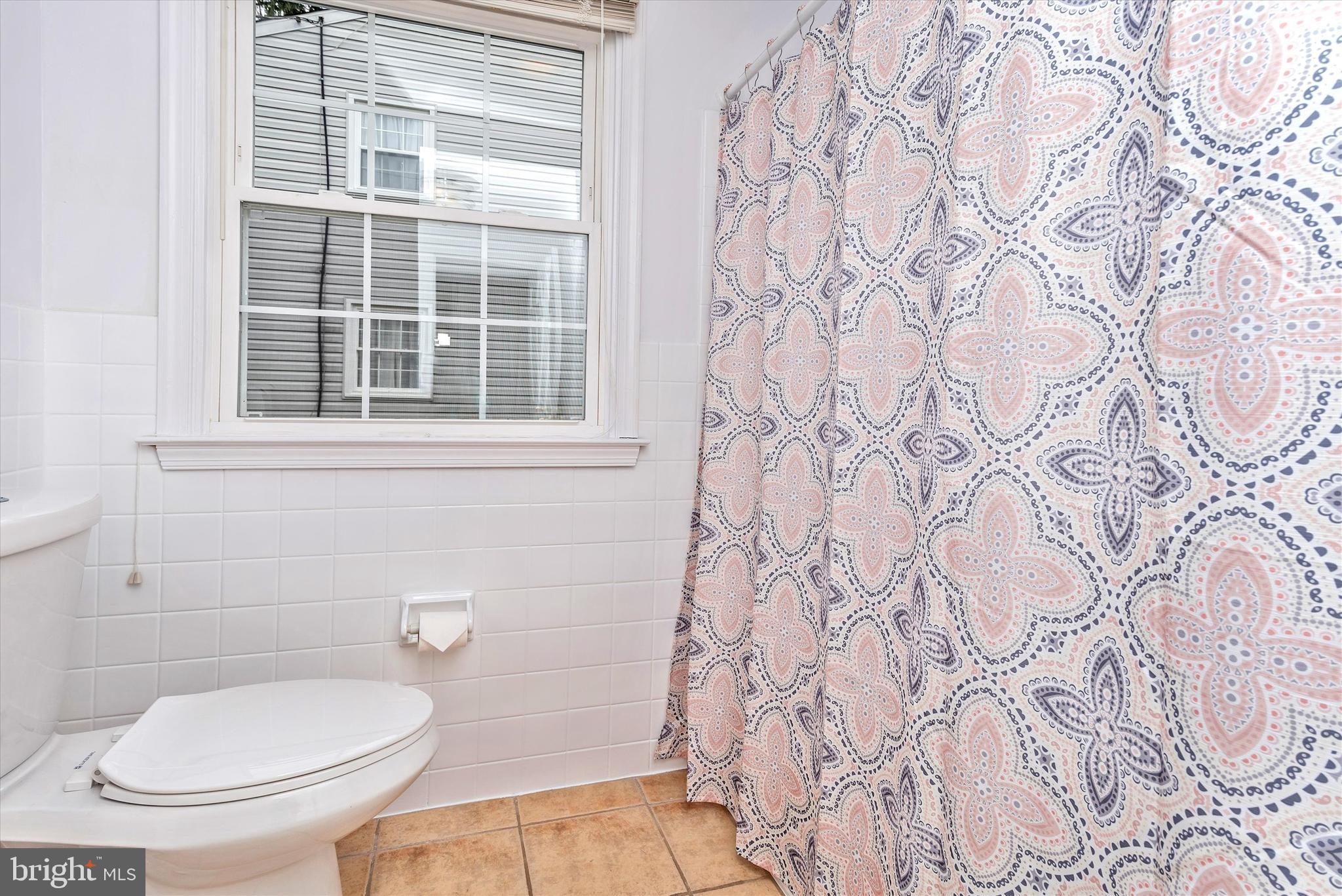 10583 Gateridge Road Cockeysville, MD 21030 - Photo 39 of 48 Hallway Bath