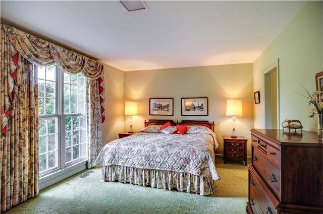 221 Arrowhead Road Franklin, TN 37069 - Photo 11 of 20 Gallery Image 11