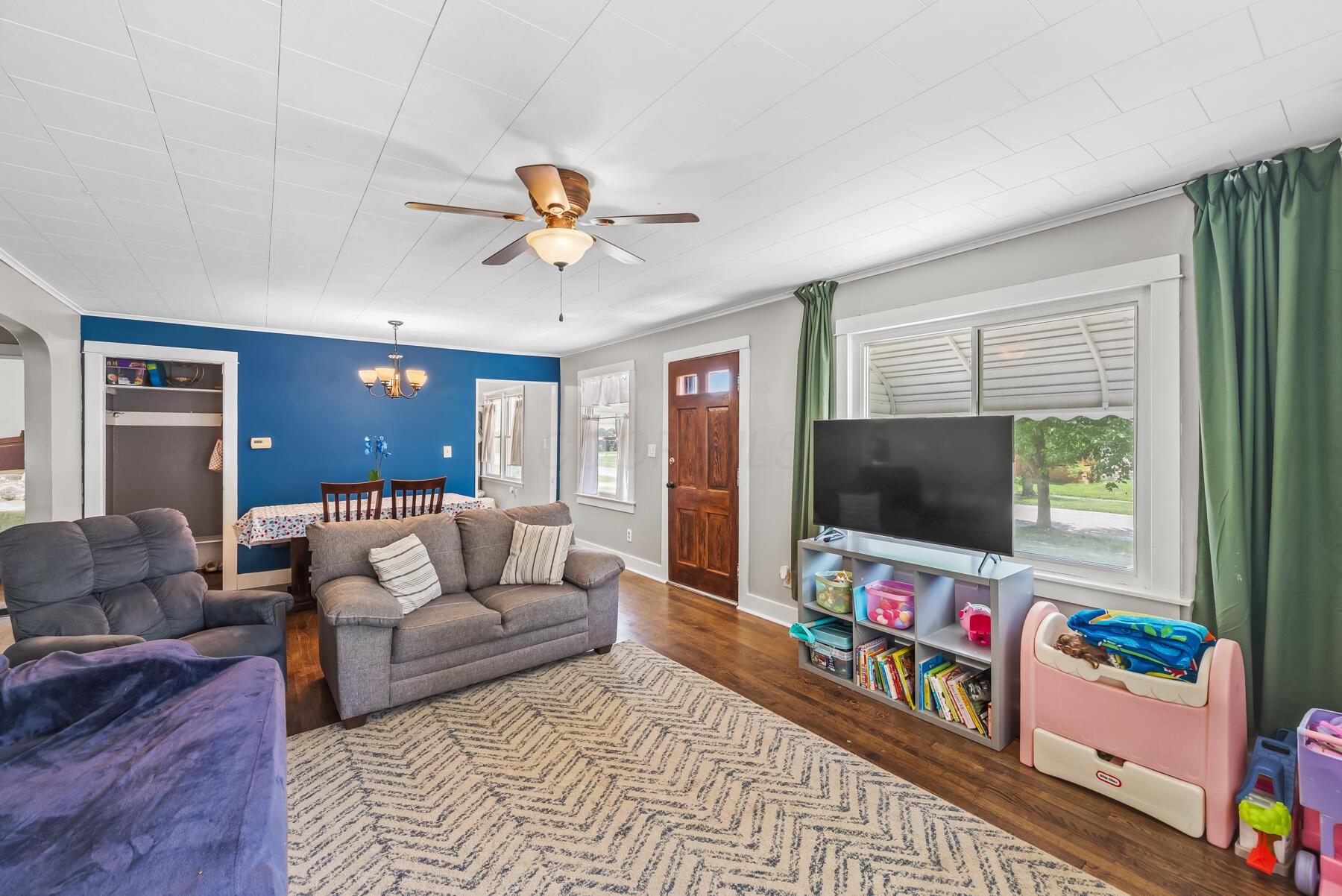 313 Reed Avenue Marion, OH 43302 - Photo 11 of 27 Living room
