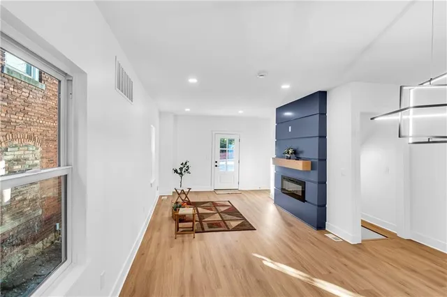 $595,000 | 2019 Summit Street, Kansas City, MO 64108