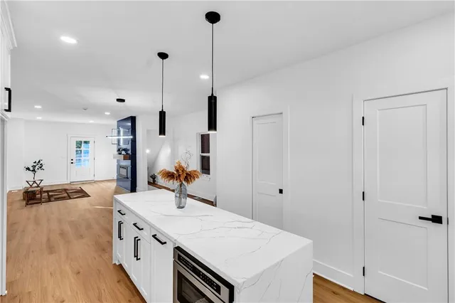 $595,000 | 2019 Summit Street, Kansas City, MO 64108