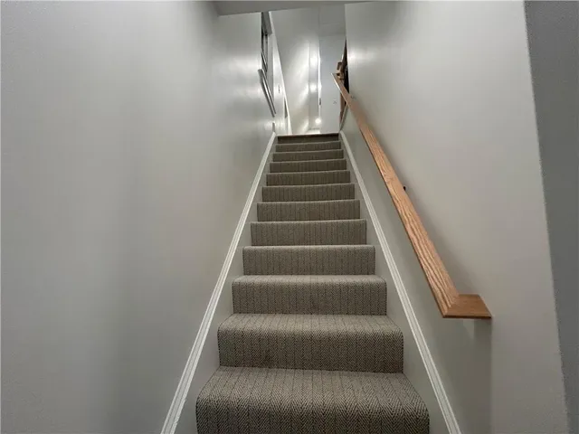 $595,000 | 2019 Summit Street, Kansas City, MO 64108