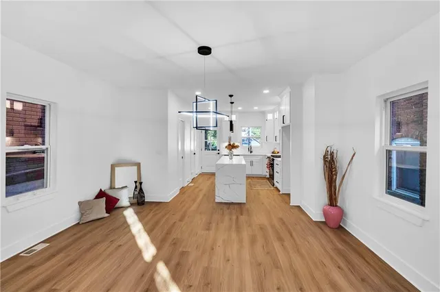 $595,000 | 2019 Summit Street, Kansas City, MO 64108