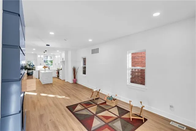 $595,000 | 2019 Summit Street, Kansas City, MO 64108