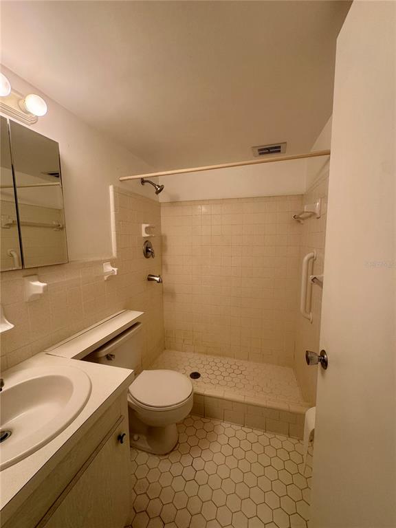 11201 80th Avenue, Unit 101 Seminole, FL 33772 - Photo 22 of 33