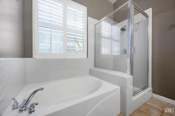 $565,000 | Undisclosed Address, Bakersfield, CA 93312