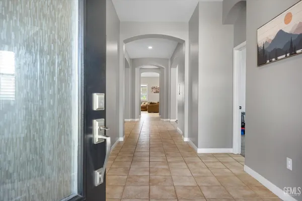 $565,000 | Undisclosed Address, Bakersfield, CA 93312