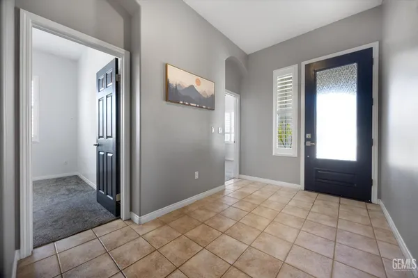 $565,000 | Undisclosed Address, Bakersfield, CA 93312