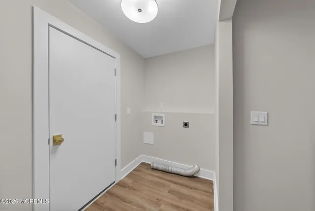 $699,999 | 82 Oriskany Drive, Freehold, NJ 07728