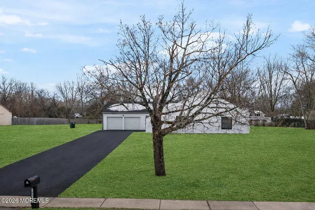 $699,999 | 82 Oriskany Drive, Freehold, NJ 07728