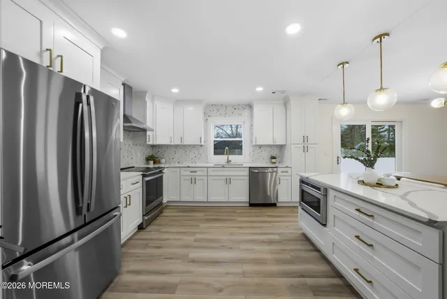 $699,999 | 82 Oriskany Drive, Freehold, NJ 07728