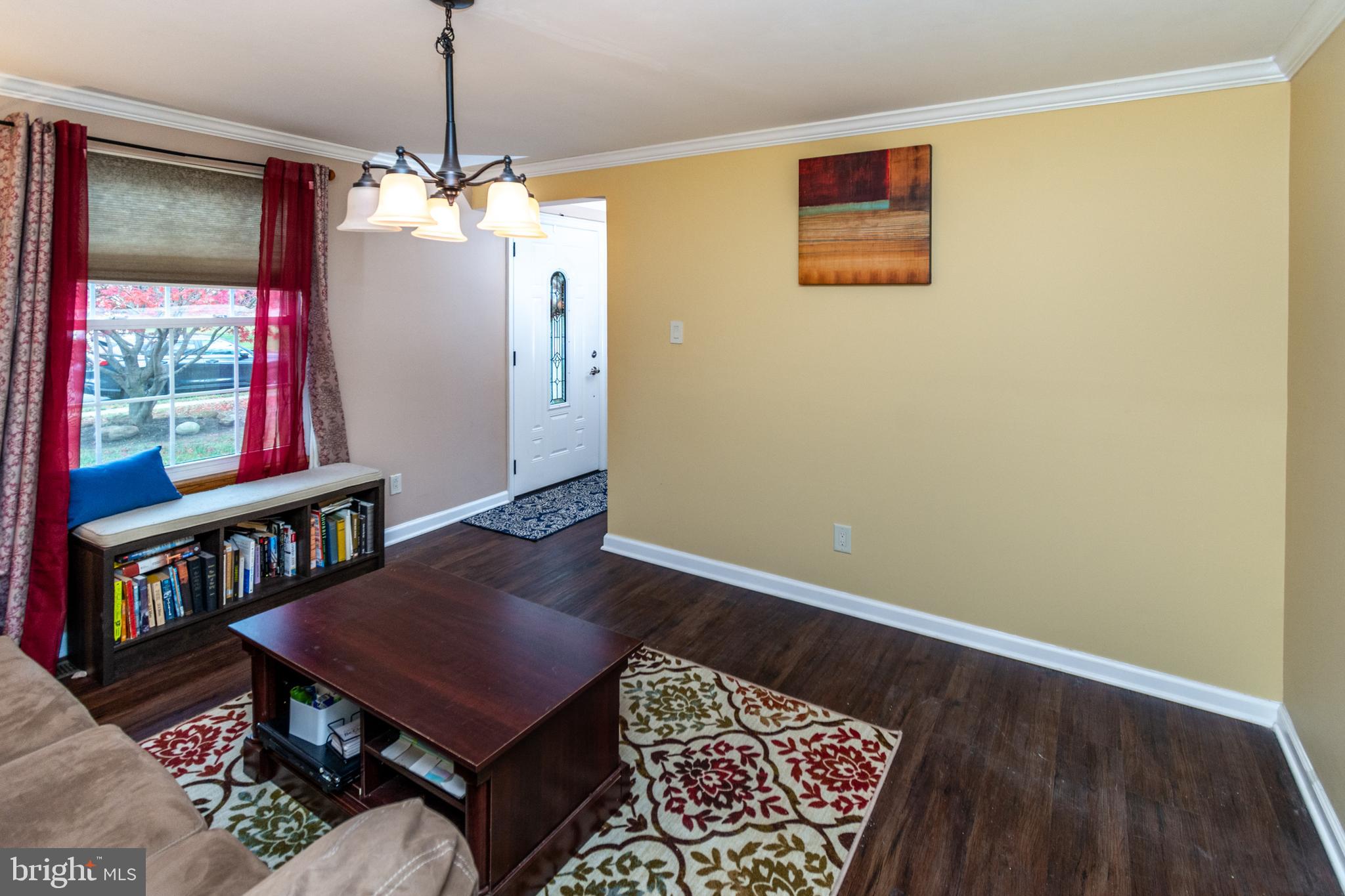 7 Pinehurst Court Hamilton, NJ 08690 - Photo 14 of 52 a view of a livingroom with furniture window and wooden floor