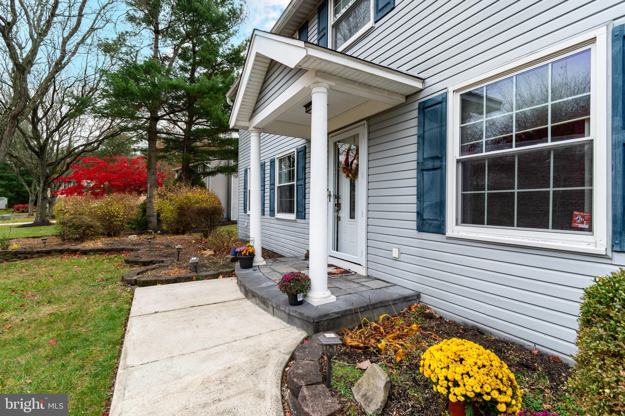 7 Pinehurst Court Hamilton, NJ 08690 - Photo 5 of 52 a view of a house with backyard and sitting area