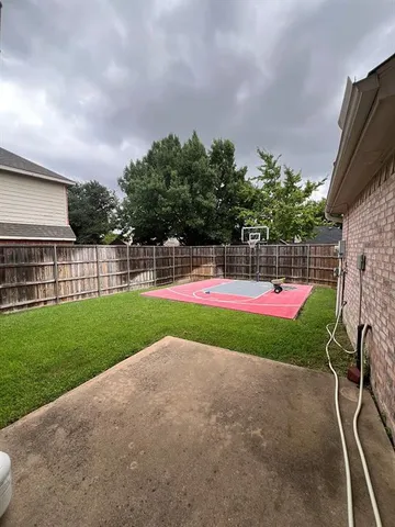 a view of outdoor space