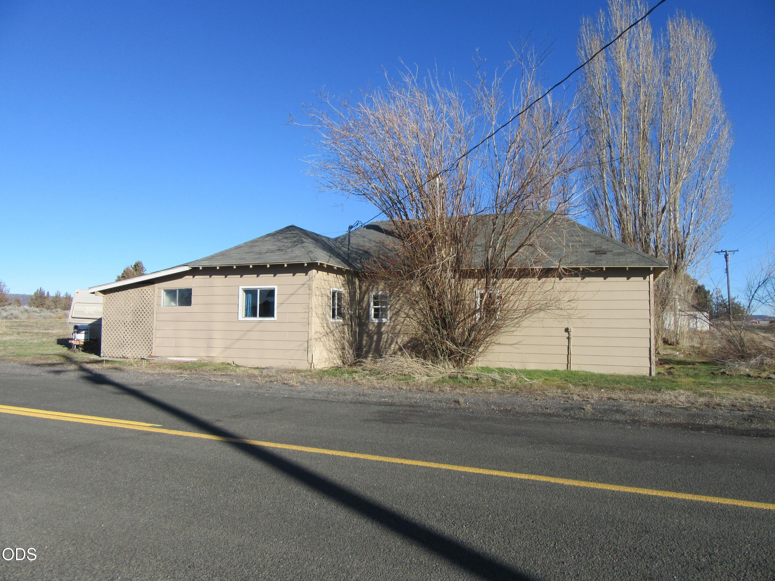 9805 East Langell Valley Road Bonanza, OR 97623 - Photo 38 of 41 a view of a house with a street