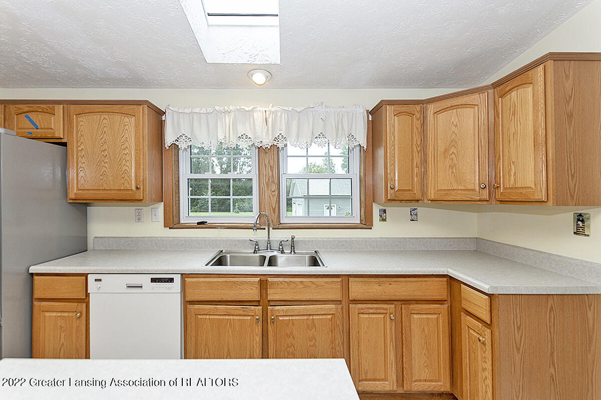 1793 West Stoll Road Dewitt, MI 48820 - Photo 10 of 33 09