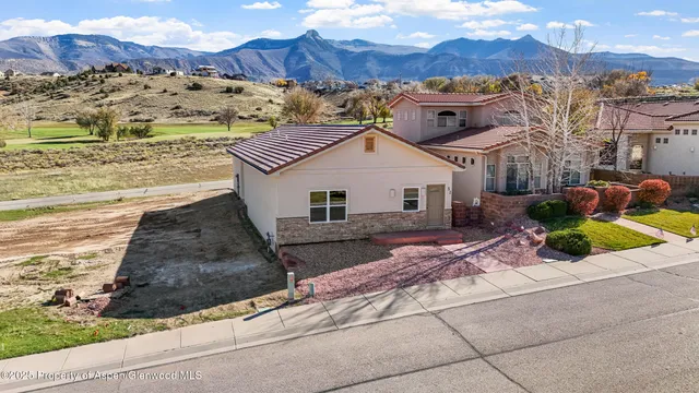 $500,000 | 52 Hogan Circle, Parachute, CO 81635
