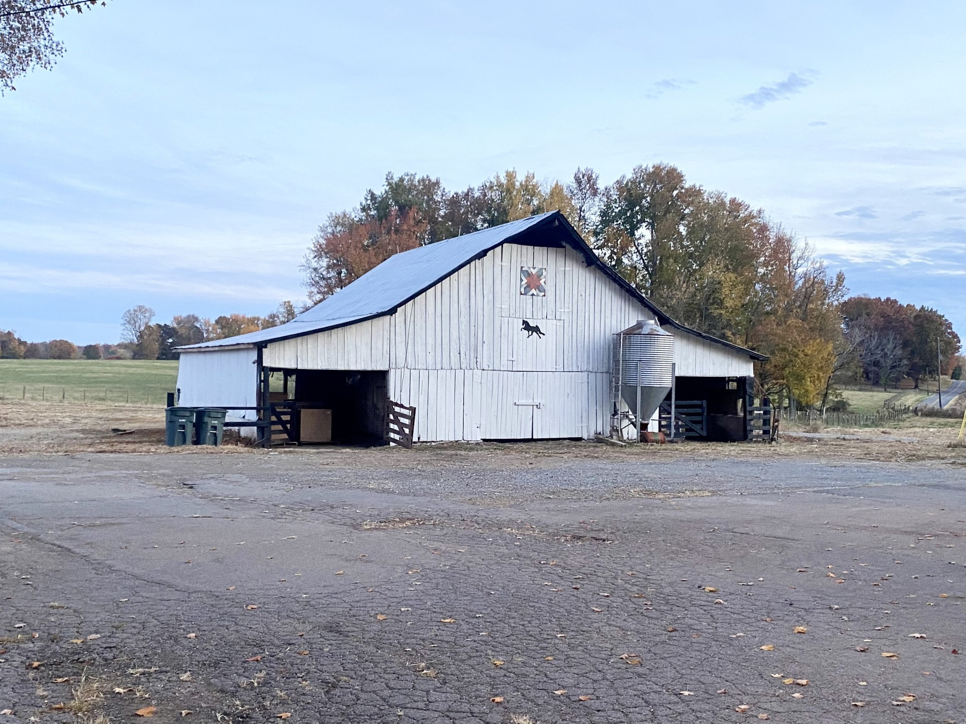 418 Creekmore Road Cottontown, TN 37048 - Photo 34 of 60 a view of a house with a yard